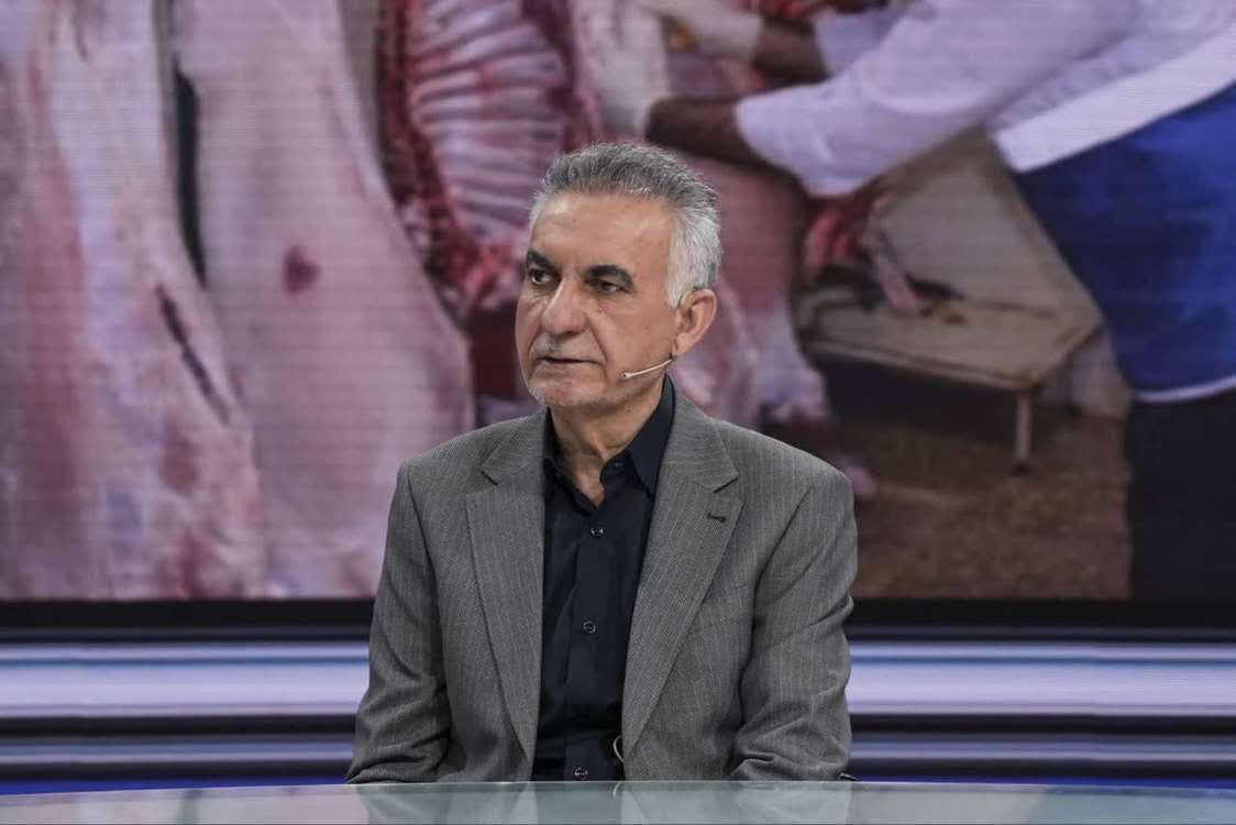 Tahran’da kesimhaneler ve paketleme merkezlerinde veterinerlik sağlık denetimleri sürüyor. 